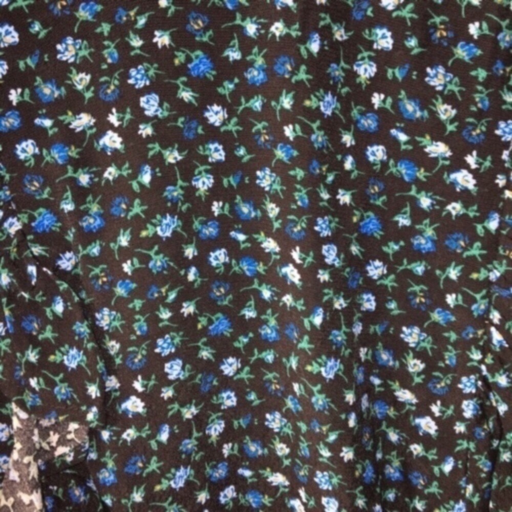 Wild Fable Blue Floral Long Sleeve Blouse - Picture 6 of 7